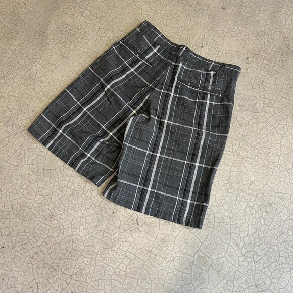 Plaid Grey O’Neil Embroidered Shorts - Picture 1 of 6